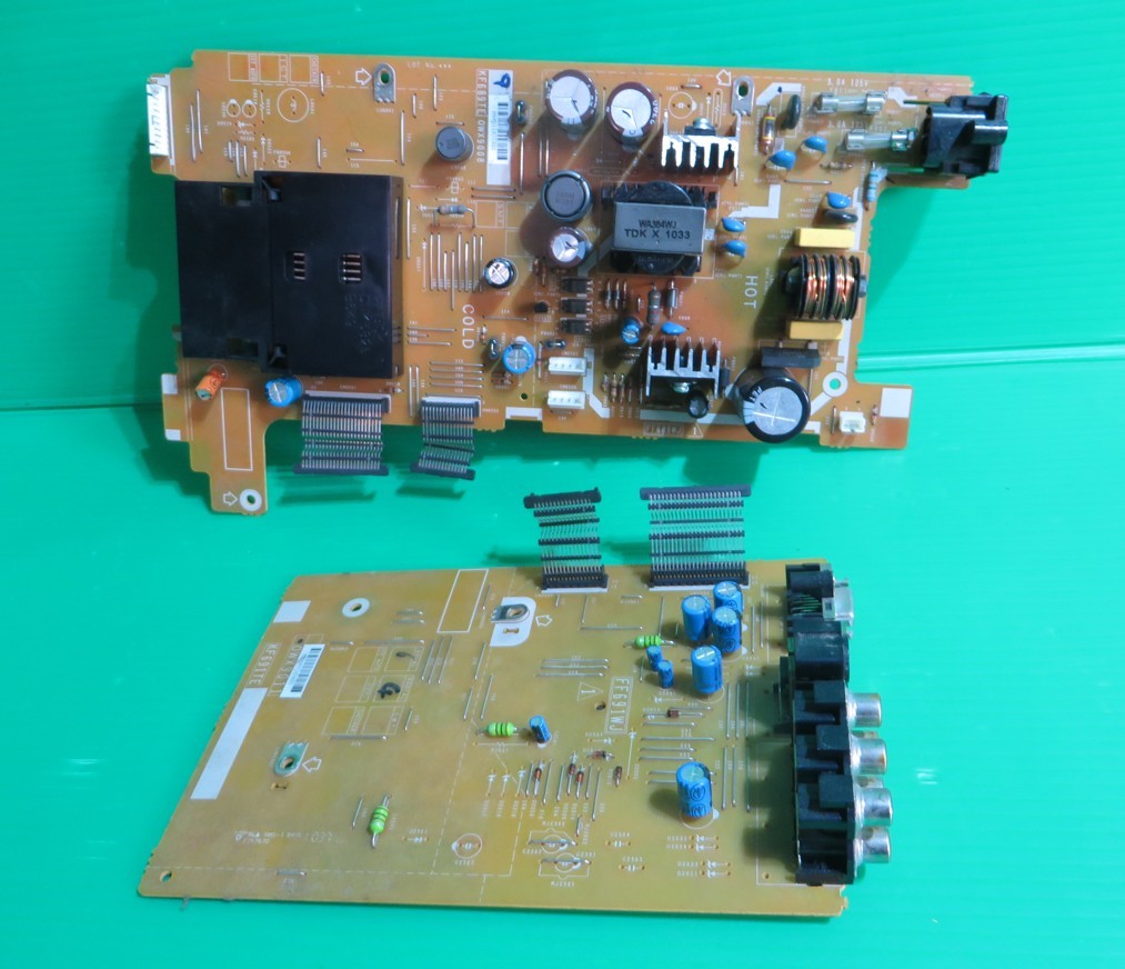 PC-1503▽SHARP　アクオス　ブルーレイレコーダー　BD-HDS65搭載　電源基板/AV基盤　部品　ジャンク_画像1