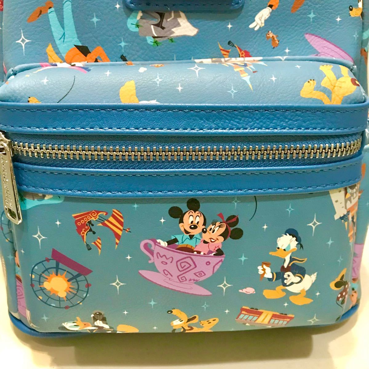 WDW海外ディズニー限定 ラウンジフライ ミッキーフレンズ総柄 WDW海外ディズニー限定 ラウンジフライ ミッキーフレンズ総柄