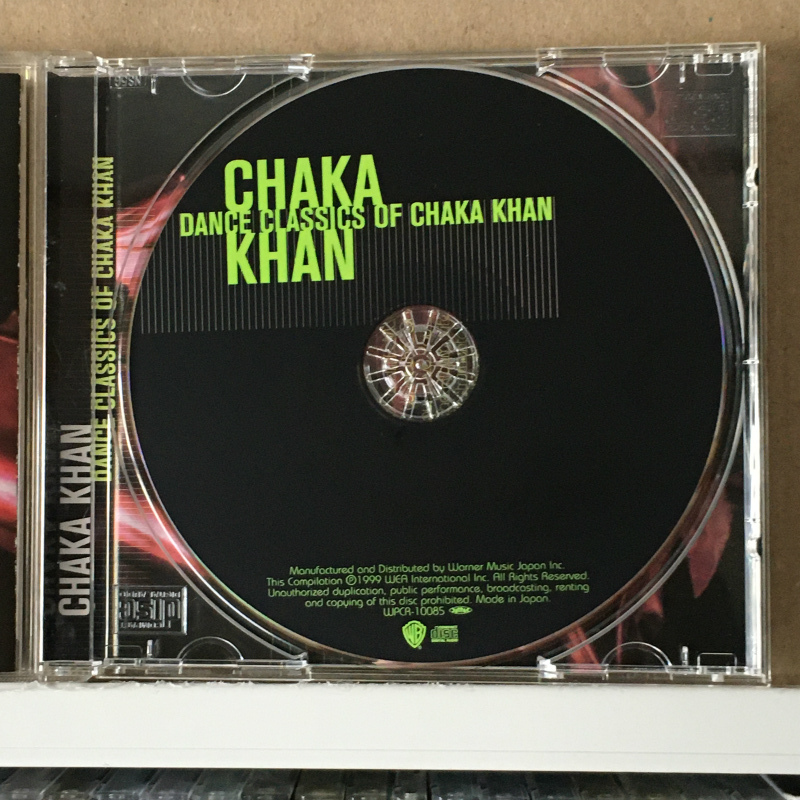 CHAKA KHAN「DANCE CLASSICS」 ＊ベストアルバム　＊初CD化された「Trearin' It Up」のLarry Levon Remix収録　＊国内盤_画像4