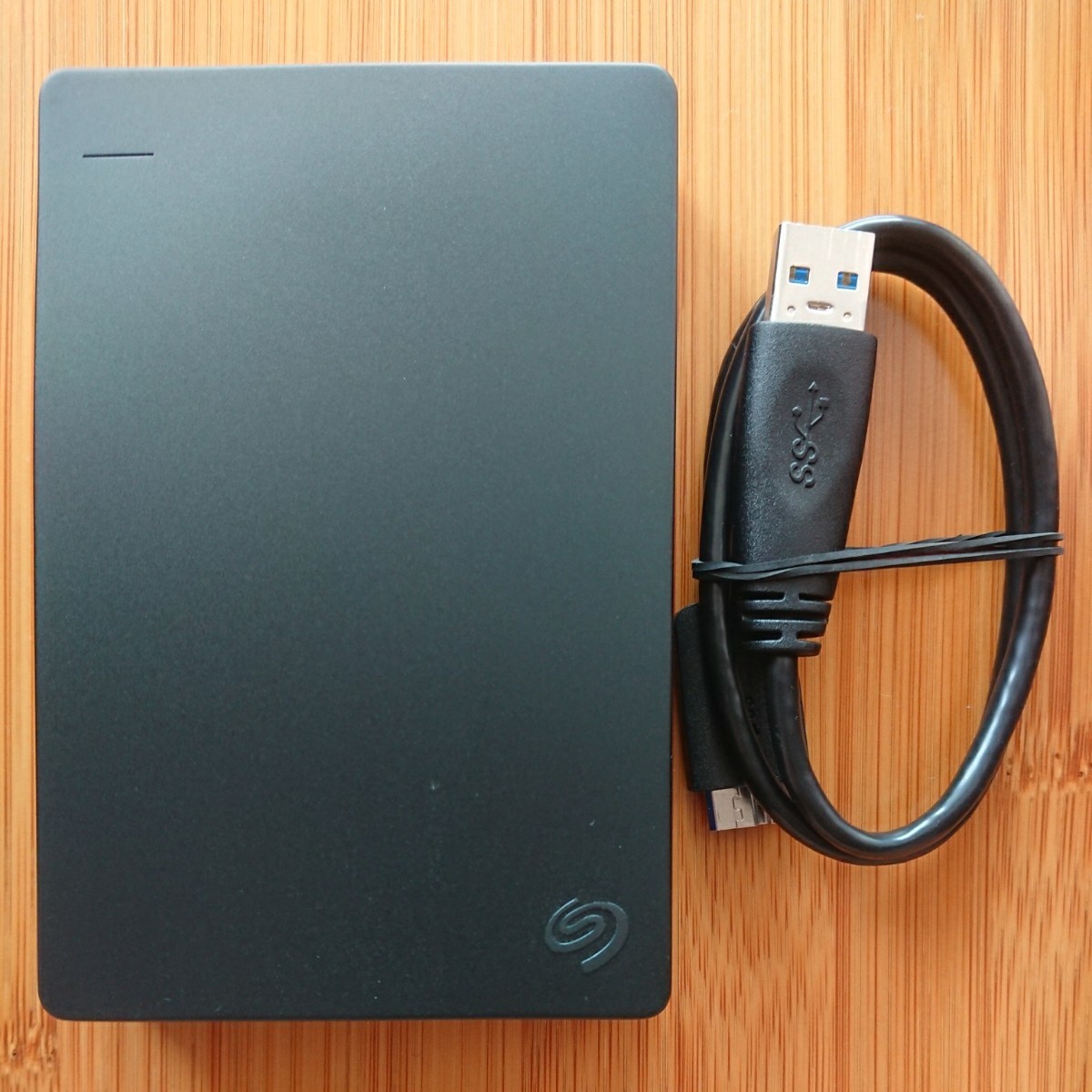 Seagate ポータブルHDD 4TB STGD4000400