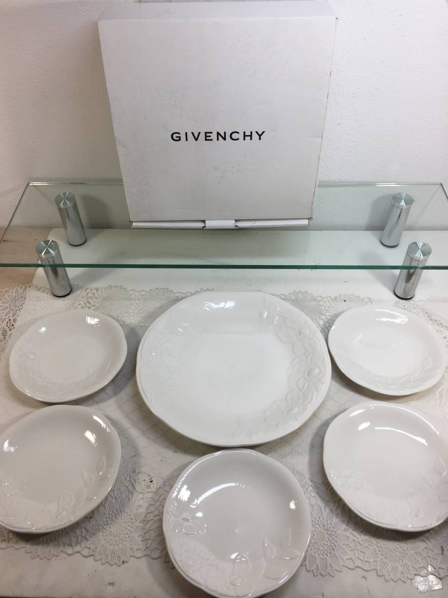 Yahoo!オークション - GIVENCHY ジバンシー 皿セット 大皿1枚 Yahoo!オークション - GIVENCHY ジバンシー 皿セット 大皿1枚