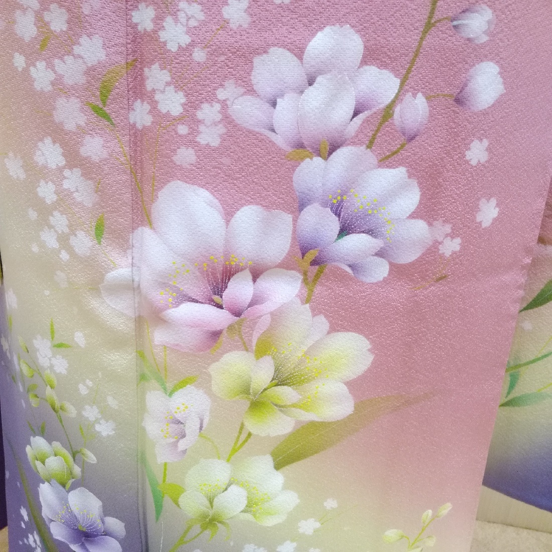 振袖 正絹 lf100 ピンク紫花模様 お仕立て上がり 長襦袢付き２点セット 送料込み_画像3