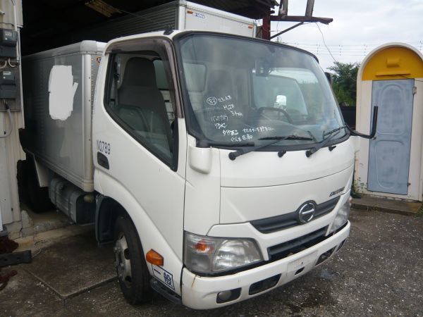  Heisei era 28 year Dutro cabin ASSY low roof front around included putting substitution for 35 ten thousand .N04C TKG-XZC605M mileage tested 