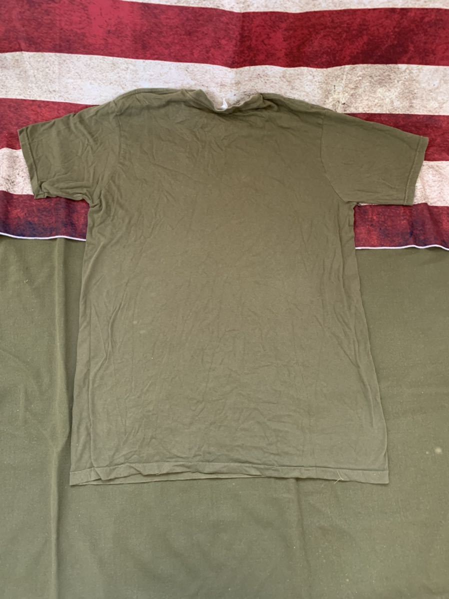 米軍US 海兵隊 実物 放出品 Tシャツ サイズ L LARGE コンバット トレーニング インナー 無地 OD 緑 半袖 ショートスリーブ シンプル　T_画像4