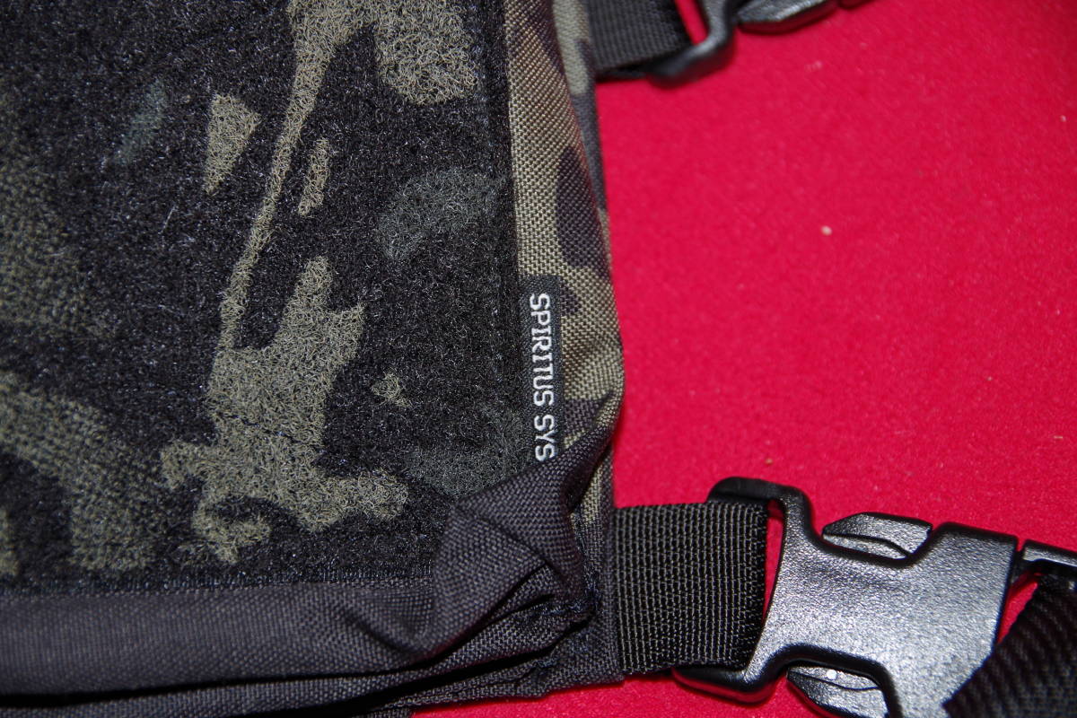 実物！新品同様！8点セット！Multicam Black【Spiritus Systems スピリタスシステム チェストリグ Micro Fight Chest Rig】_画像4