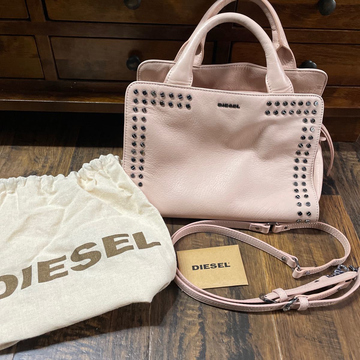 DIESEL コーテッドパファーナイロントートバッグ 最新予約アイテム www