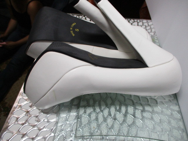 CHIC MUSE  каблук  ...  каблук   обувь   женщина   белый   белый ... point   новый товар   неиспользуемый   размер   22.0 22.5 S   подробности  *   фотография  смотрите   магазин  получен от третьего лица 