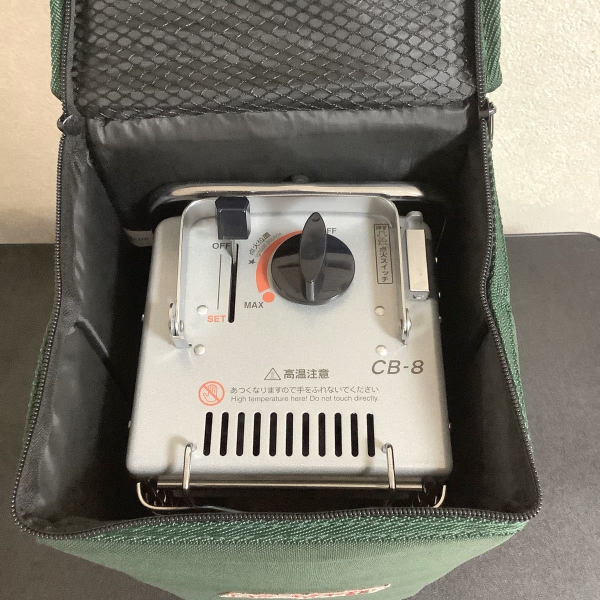 イワタニ　カセットヒーター　CB-8 + コールマン　ソフトランタンケース
