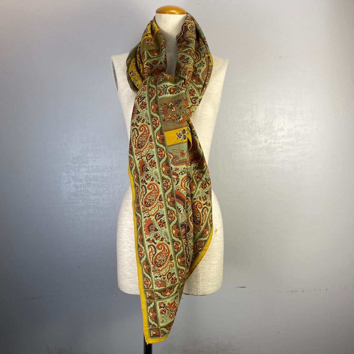 ETRO SILK WOOL PAISLEY PATTERNED SQUARE LARGE SIZE SHAWL Etro silk wool peiz Lee pattern square type large size shawl ( stole )