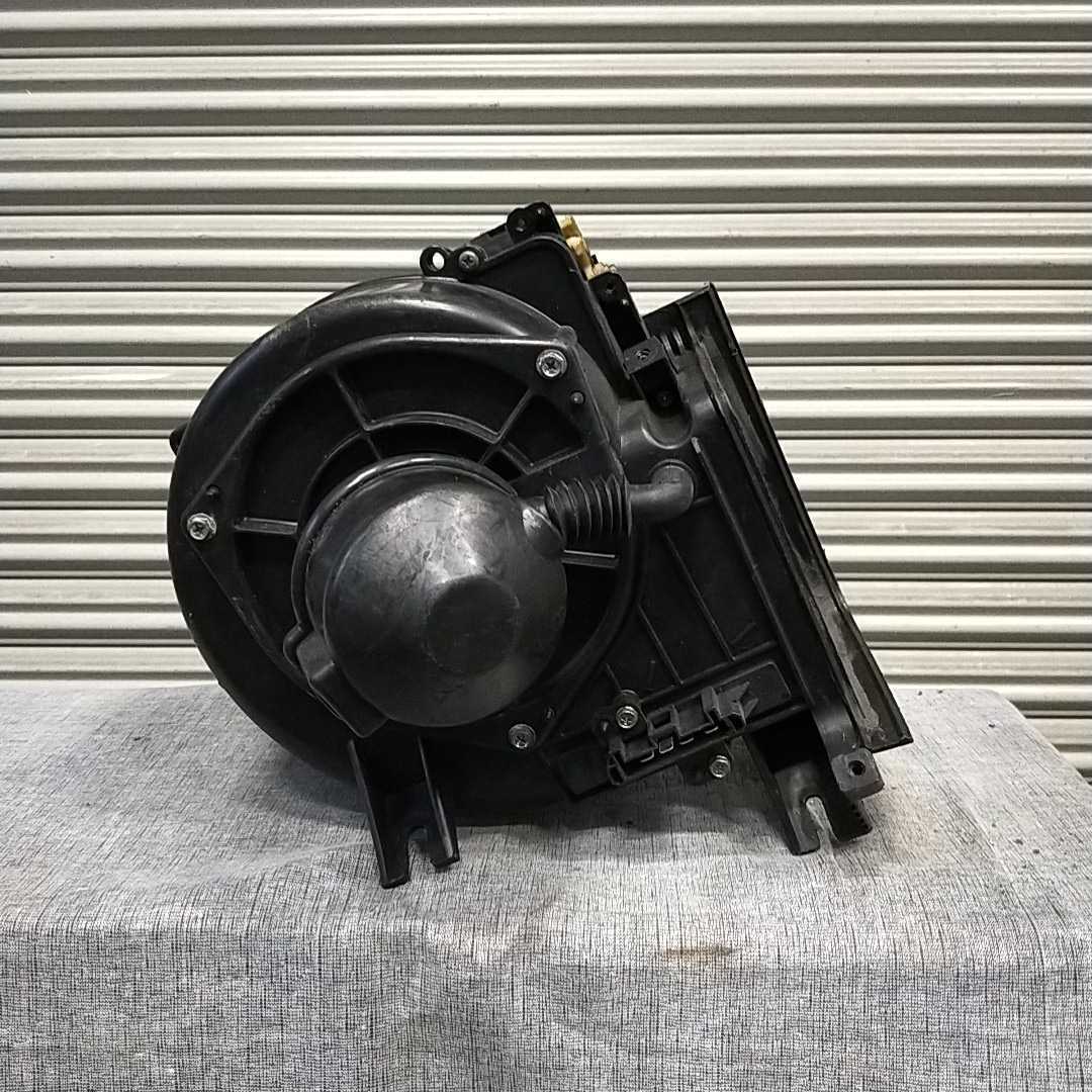 日産　NISSAN　平成3年　EU13 ブルーバード　4ドア　セダン　ヒーターモーター　Assy　ジャンク品_画像1