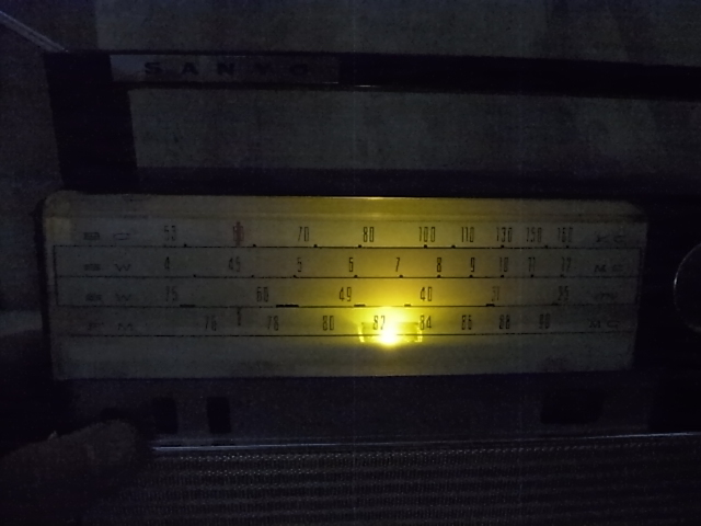 値下げ交渉可 SANYO【AFT-2J】 MW/SW/FM 11石トランジスタ 60年 値下げ交渉可 SANYO【AFT-2J】 MW/SW/FM 11石トランジスタ 60年