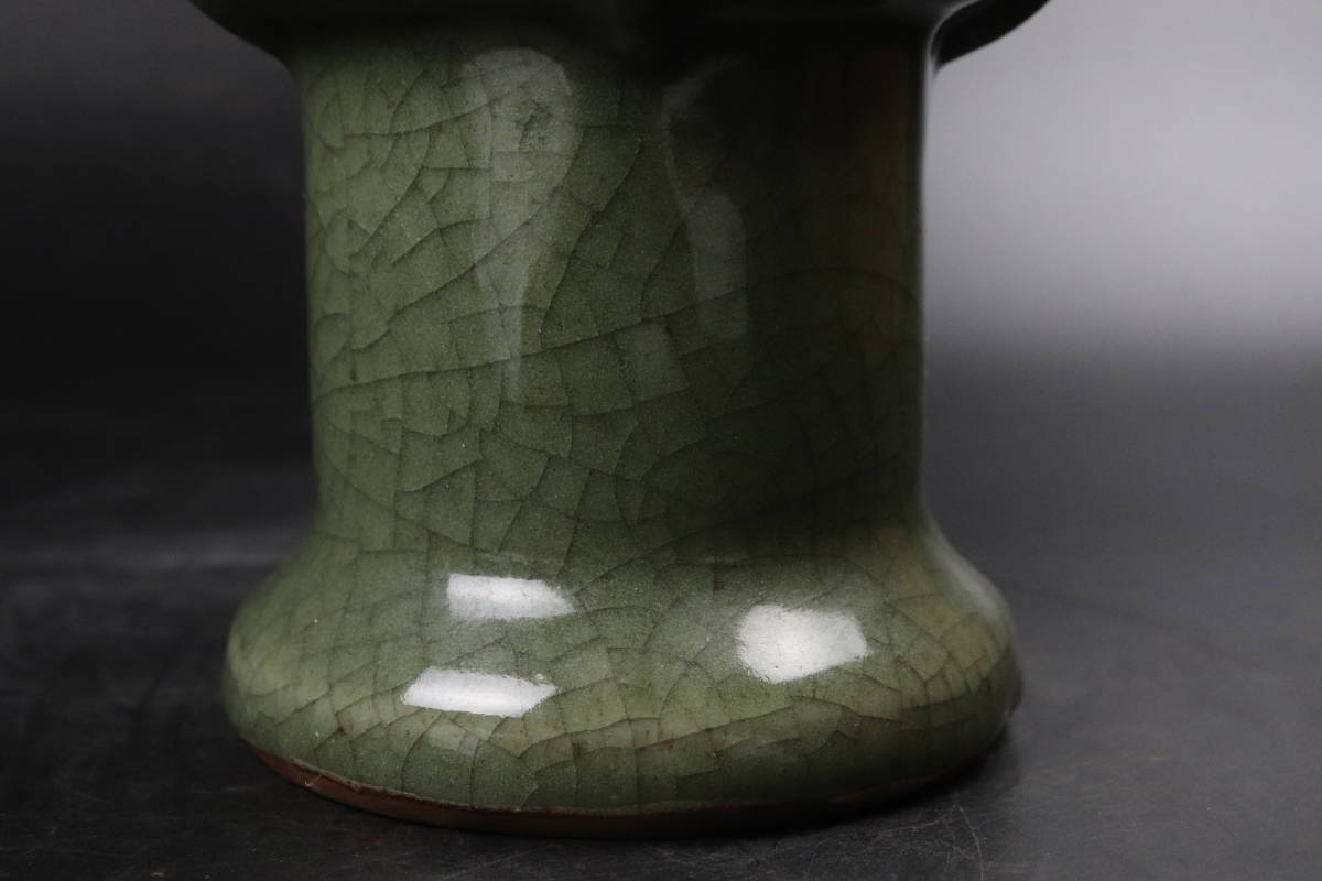 【T324】中国美術 明時代 龍泉窯 青磁尊式瓶 花瓶_画像8