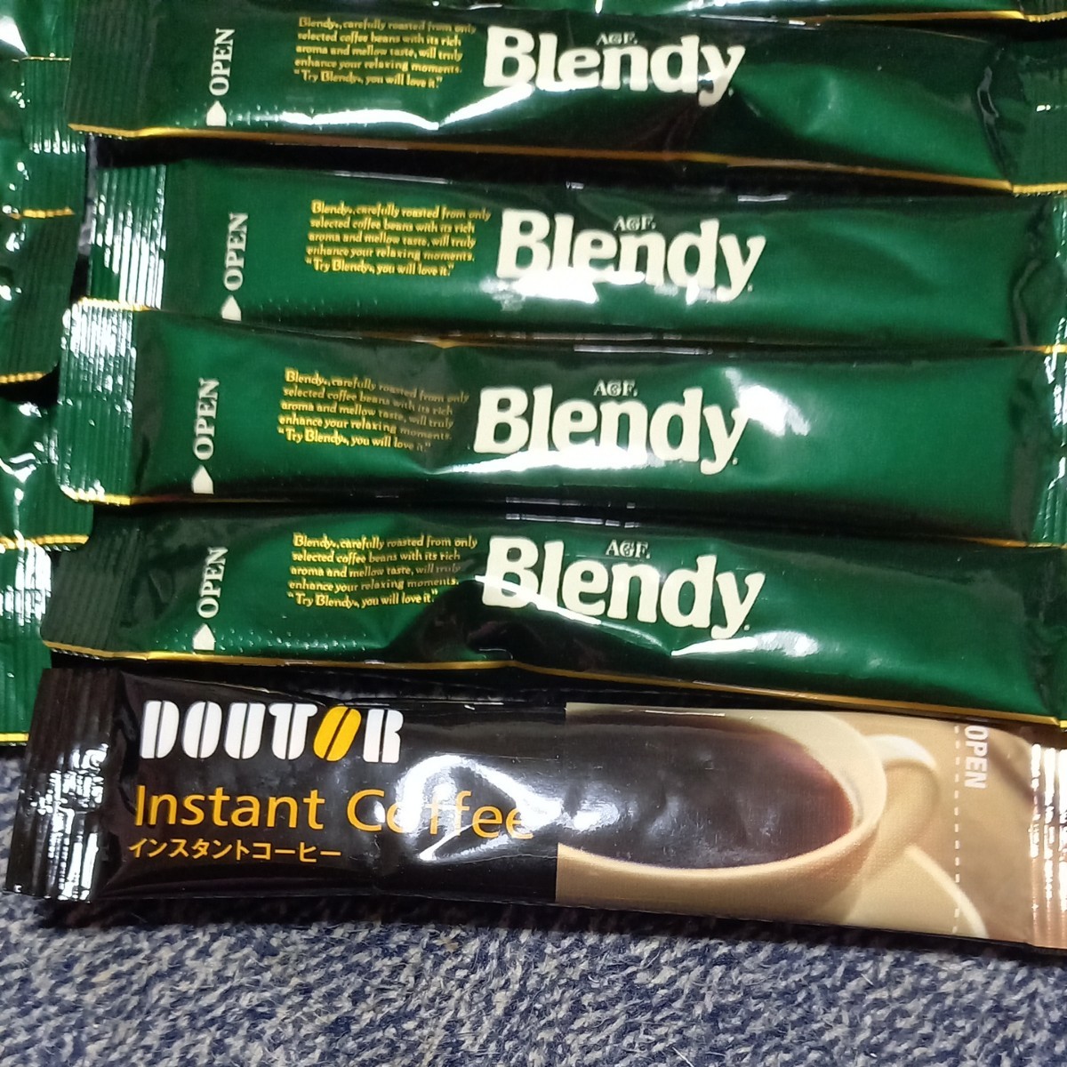 ブレンディ　インスタントコーヒー　スティック　32包