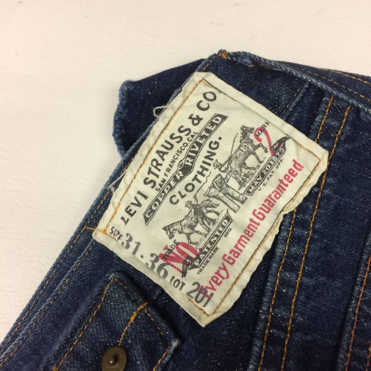 90s リーバイス 201 20201-0020 デニムパンツ カットオフ W31 90s リーバイス 201 20201-0020 デニムパンツ カットオフ W31
