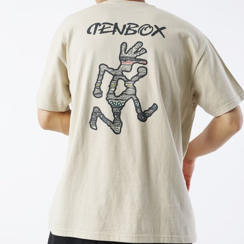 TENBOX (10匣)×GRAMICCI テンボックス RUNNINGMAN バック プリントTシャツ グラミチ Sサイズ ベージュ②