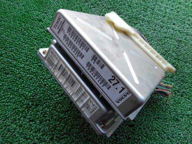 ★SB5244W ボルボ V70 エンジンコンピューター ECU_画像1