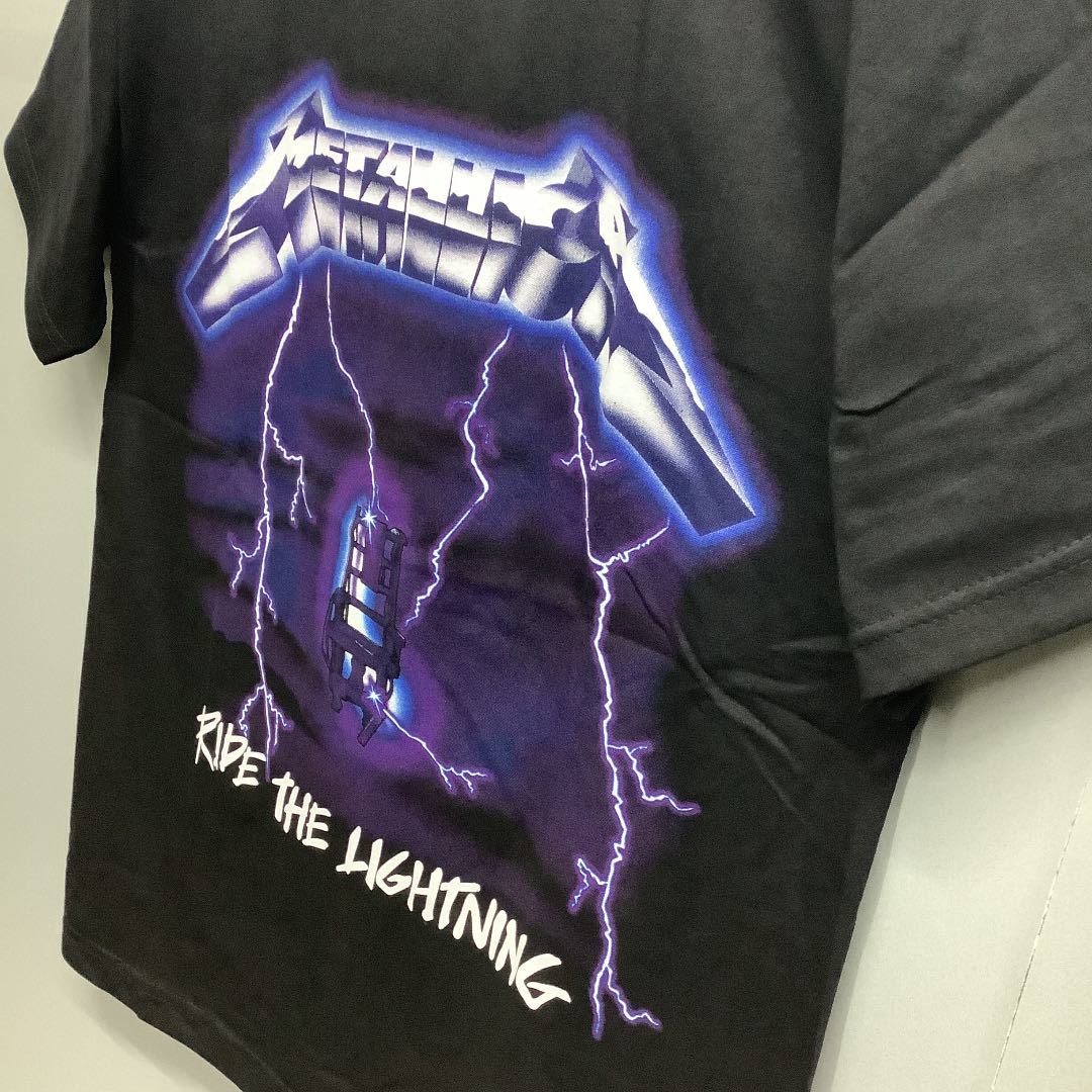 SR8A1. バンドTシャツ　Mサイズ　METALLICA ② メタリカ　両面プリント_画像6