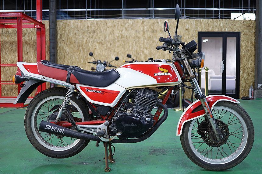 フルオリジナル/CB250RS-Z/ワンオーナー車/フルコーション/オリジナルペイント/国内物/中部限定カラー/スペシャルモデル/限定車/ノンレス車_080-9732-6810/関山までお問い合わせ下さい