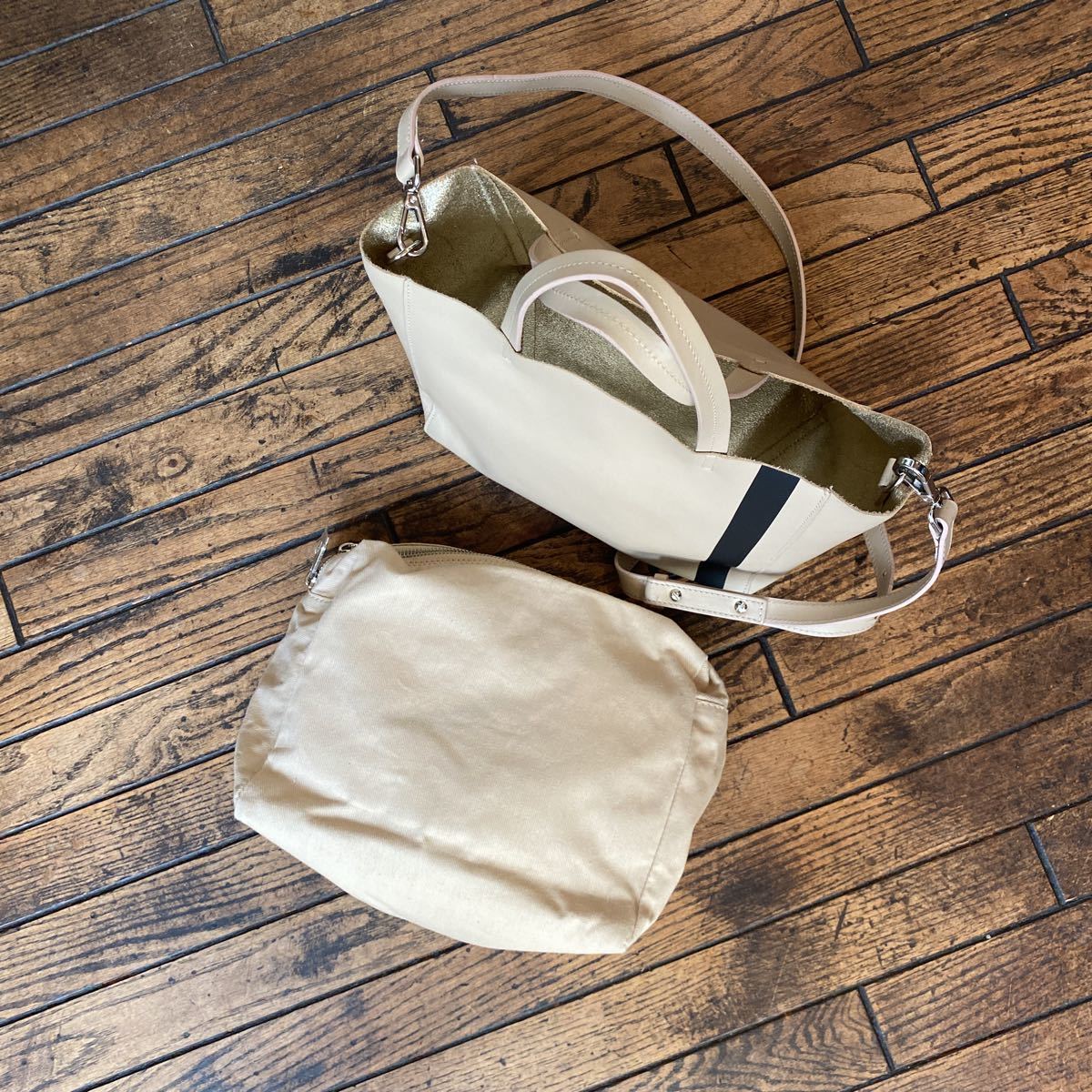  beautiful goods INNUE( dog e) side line tote bag ( small )