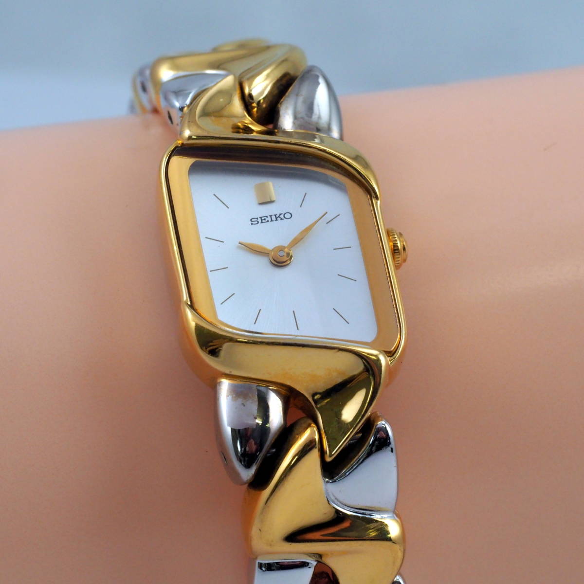 SEIKO】 セイコー レディース腕時計 ドレスウォッチ 4N20-5440 SEIKO】 セイコー レディース腕時計 ドレスウォッチ 4N20-5440