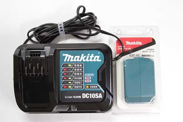 直販オンラインストア 良品　Makita マキタ 10.8V 充電式インパクトドライバ TD110D 白 バッテリー 計3個・充電器・USB電源アダプター付　(5395)