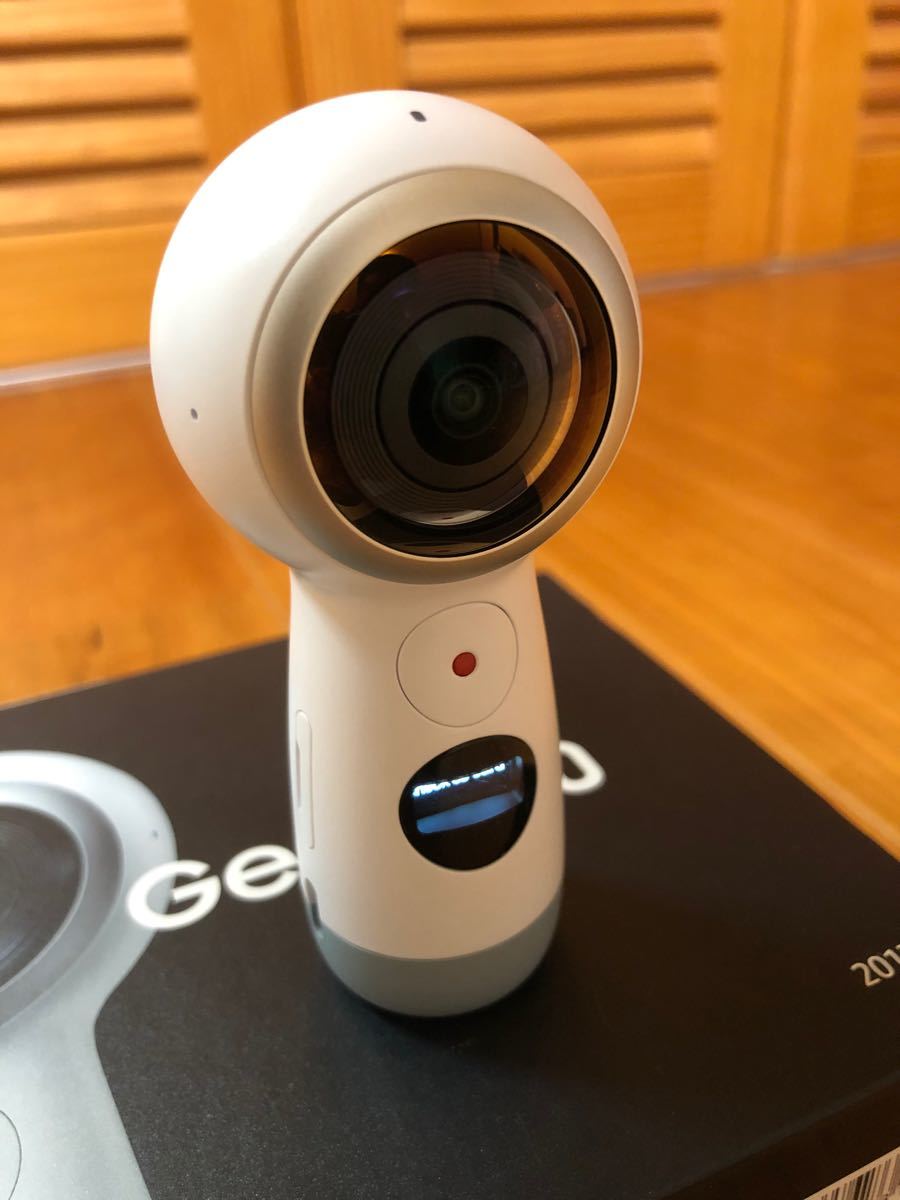 Samsung GALAXY Gear 360 アクションカメラ サムスン 4k撮影 全天球型