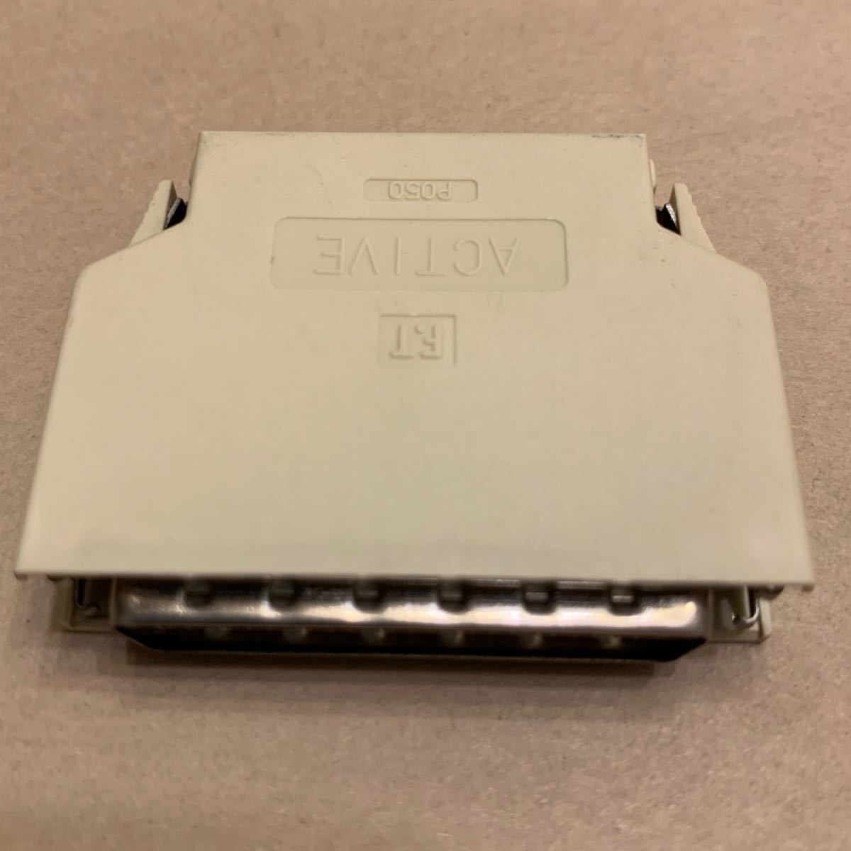 SCSI ターミネーター