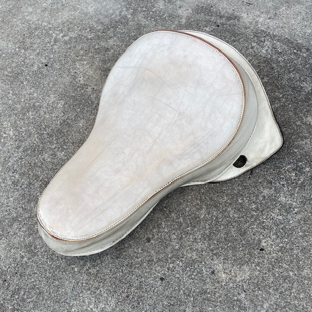 bati seat Harley Harley Davidson 1964 year original white white Knuckle bread Flat Vintage C141