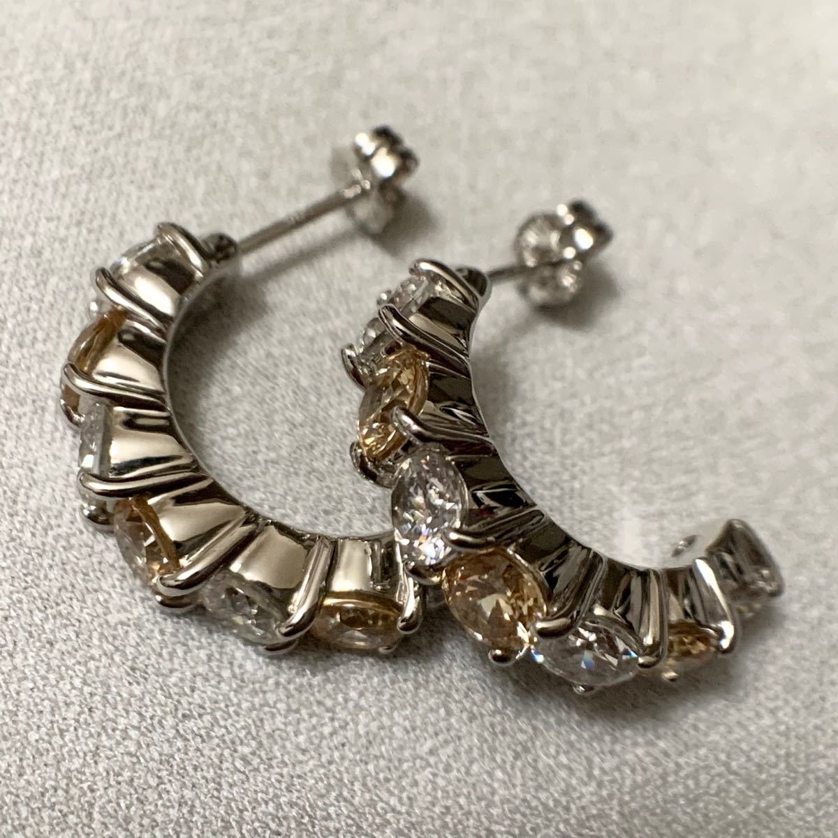 eteエテ|ビジュー プラチナカラー ピアス|シルバー925PT ジルコニア
