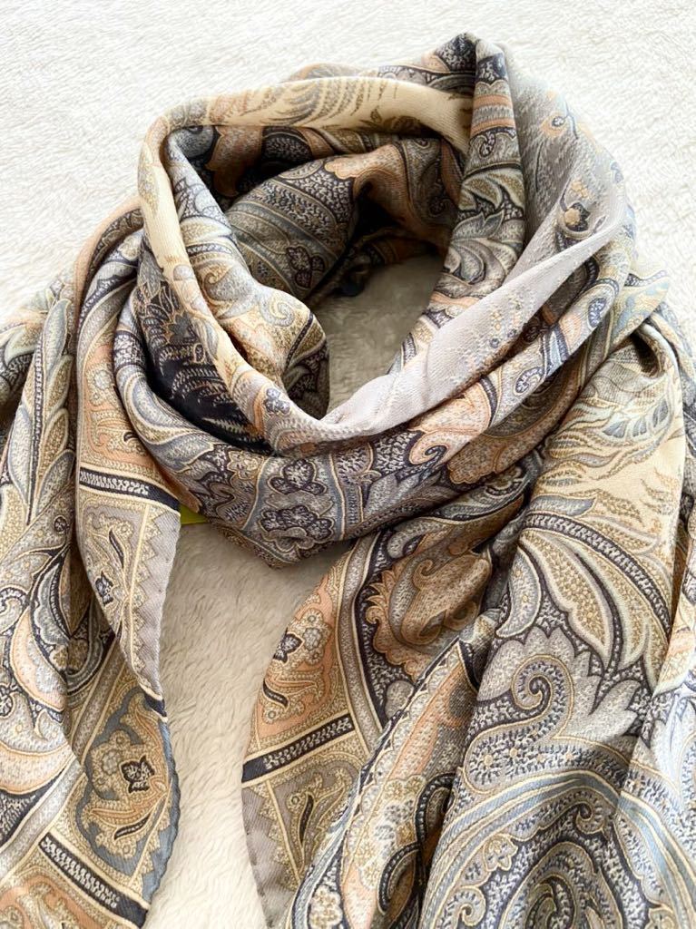  large size ETRO Italy made silk .peiz Lee pattern stole blue light blue .... gray Etro muffler shawl 