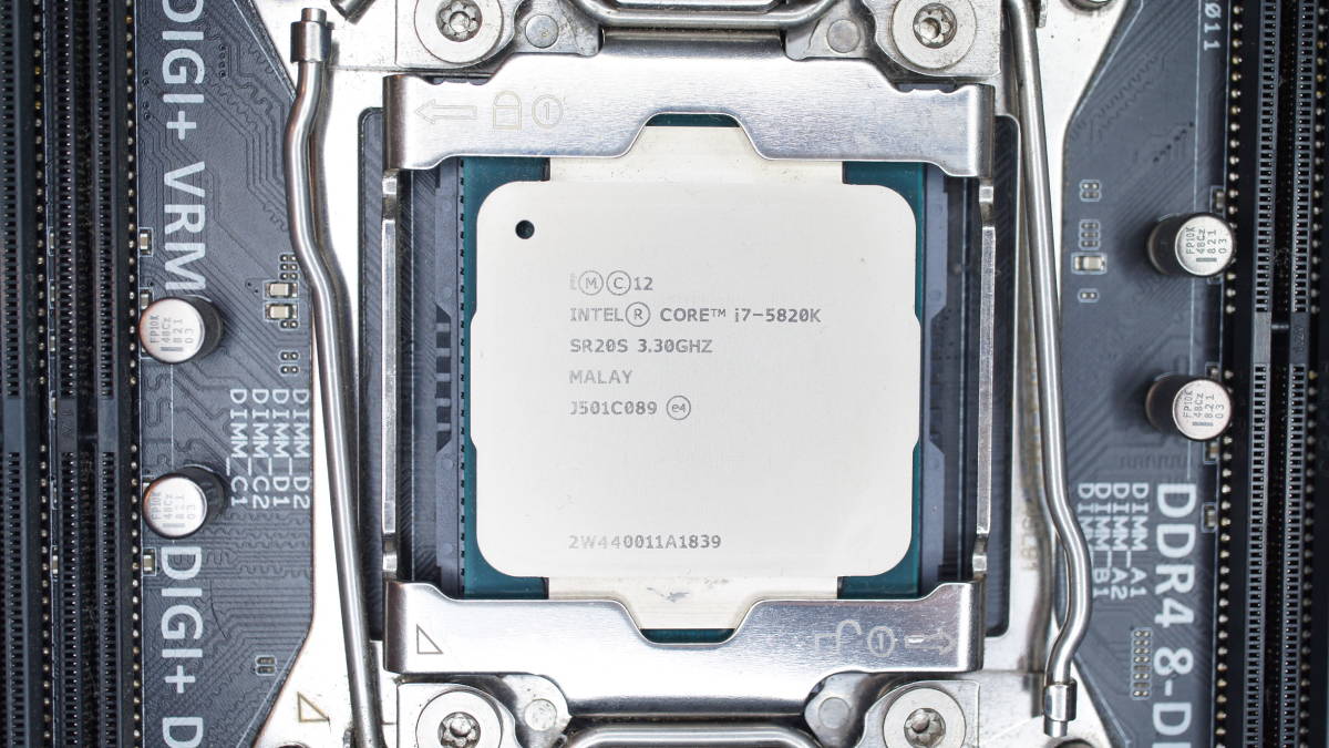【動作動画収録・激冷・LGA2011-3・12スレッド・倍率可変】インテル Intel Core i7-5820K プロセッサー Core i3