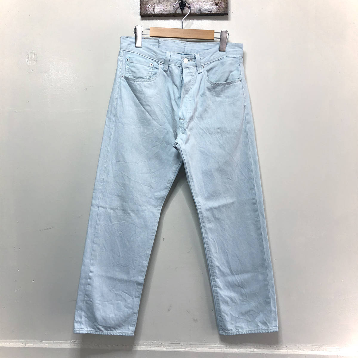 リーバイス 501 ストレート ジーンズ ライトオンスデニム 水色 カラーデニム デニムパンツ ジーパン W32 LEVIS アイスブルー 古着