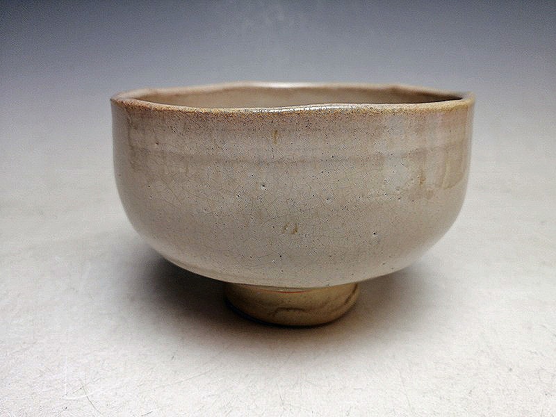 委託 0201>☆『 大塩昭山 』☆ 赤膚焼 ☆ 灰釉 茶碗 ☆ 共箱 共布