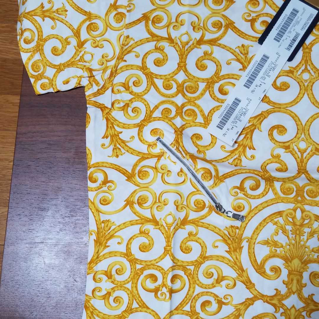 ヴァルサーチ VERSACE 新品未使用 バロック 総柄 Tシャツ