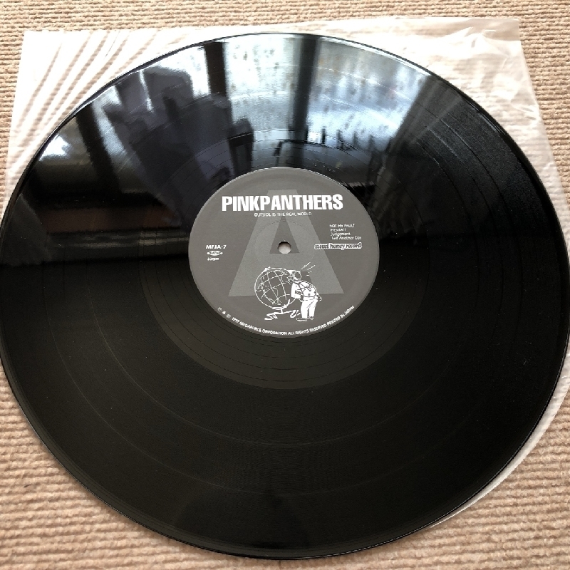 美盤 レア物 ピンクパンサーズ Pinkpanthers 1997年 LPレコード Outside Is The Real World 国内盤 Punk / New wave_画像6