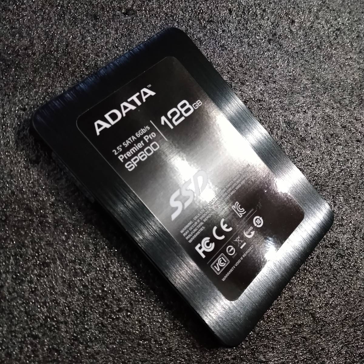 【中古】ADATA ASP600S3-128GM 2.5インチSATA接続SSD128GB