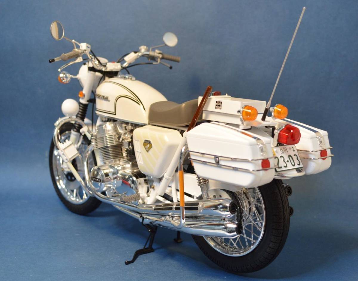 ホンダ CB750 ポリスタイプ(白バイ) タミヤ 1/6ビッグスケール ホンダ CB750 ポリスタイプ(白バイ) タミヤ 1/6ビッグスケール