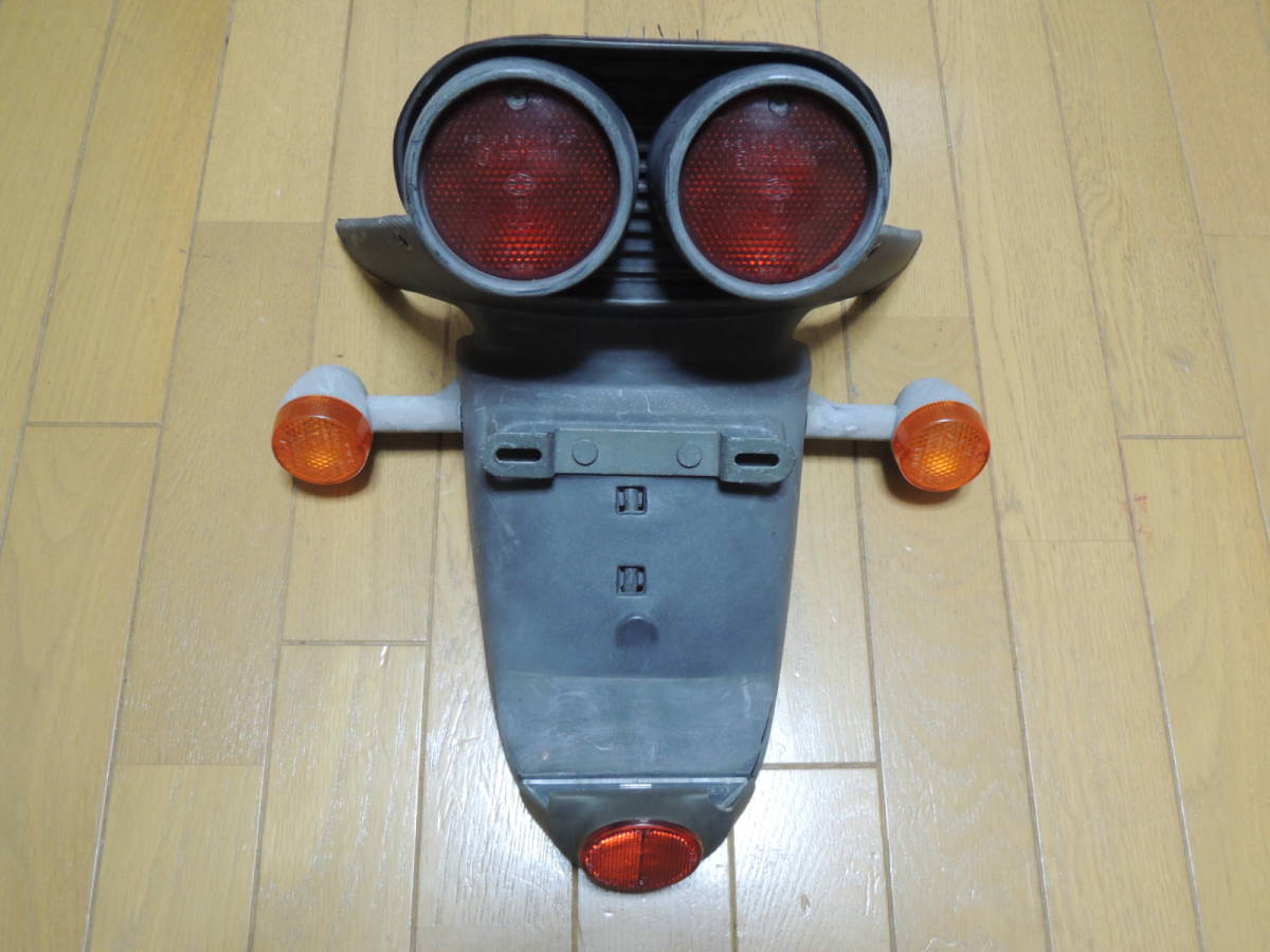 アプリリア SR125-150 リアフェンダ テールランプ