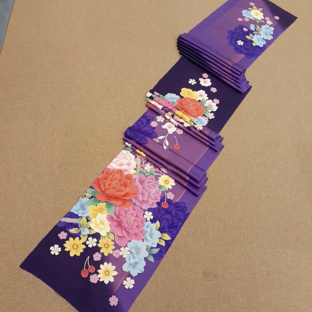 正絹　102606　紫色　花柄　シルク350cm　はぎれ　ハギレ　リメイク　ハンドメイド
