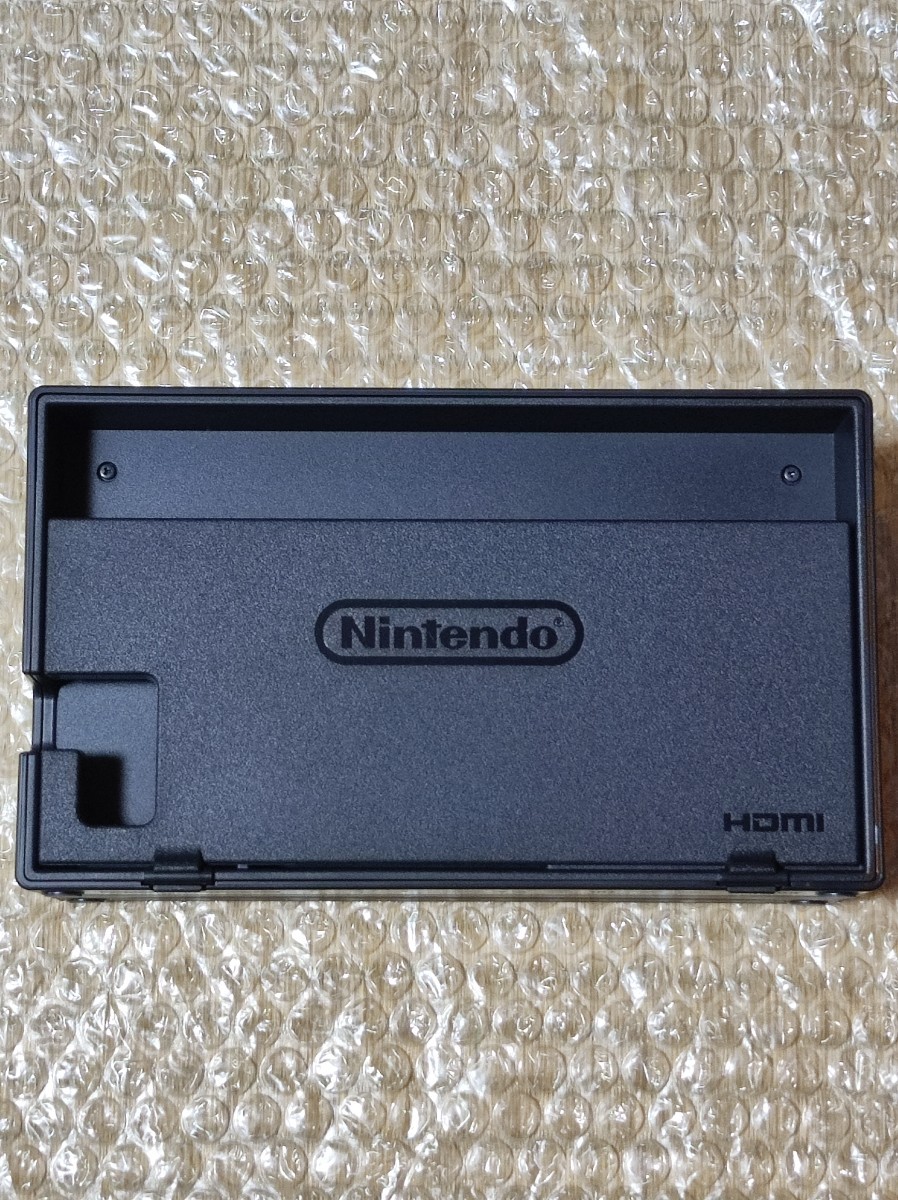 Nintendo Switch 任天堂スイッチ　極美品　使用わずか ネオンブルー ネオンレッド