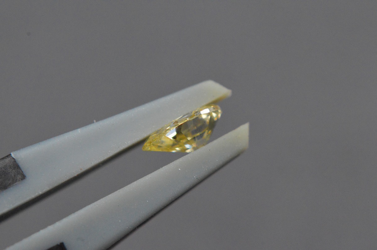 天然イエローダイヤモンド 0.187ct　ルース　FANCY　YELLOW　VS1/PS/NONE　CGL　石合わせ　CP-007_画像4