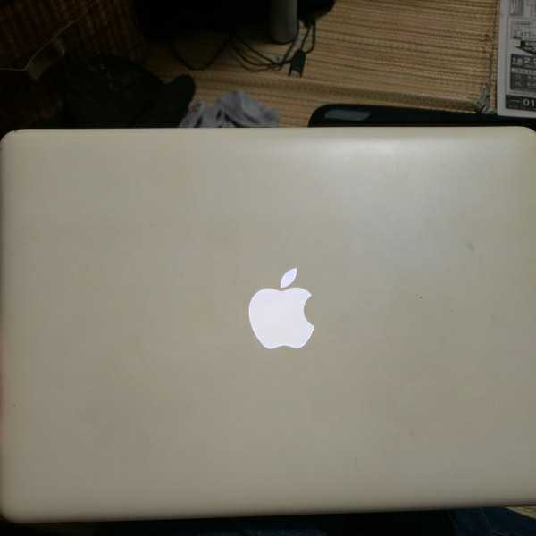 MacBook Apple