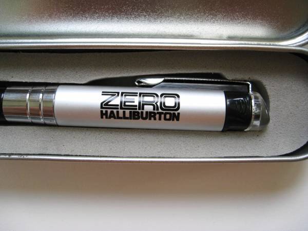 デッドストック 新品 ゼロハリバートン　ZERO HALLIBURTON　ボールペン USB メモリー 送料無料