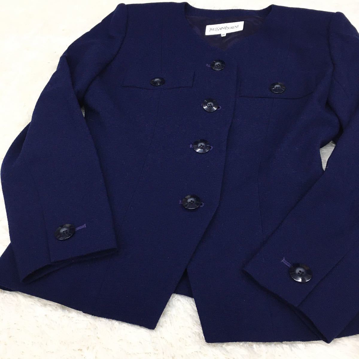 イヴ・サンローラン スカートスーツ セットアップ ノーカラージャケット 肩パッド サイズ36号 ウール イタリア高級生地使用 日本製