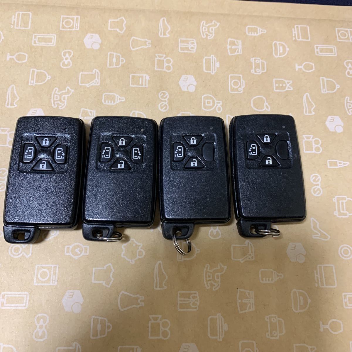 定番 セキュリティ、キーレス-送料込み☆ トヨタ純正 20ヴェルファイア アルファード スマートキー 271451-6230 ノア 等々 4ボタン2個 3ボタン2個 合計4個 22 - www.taxijetci.com 定番 セキュリティ、キーレス-送料込み☆ トヨタ純正 20ヴェルファイア アルファード スマートキー 271451-6230 ノア 等々 4ボタン2個 3ボタン2個 合計4個 22 - www.taxijetci.com