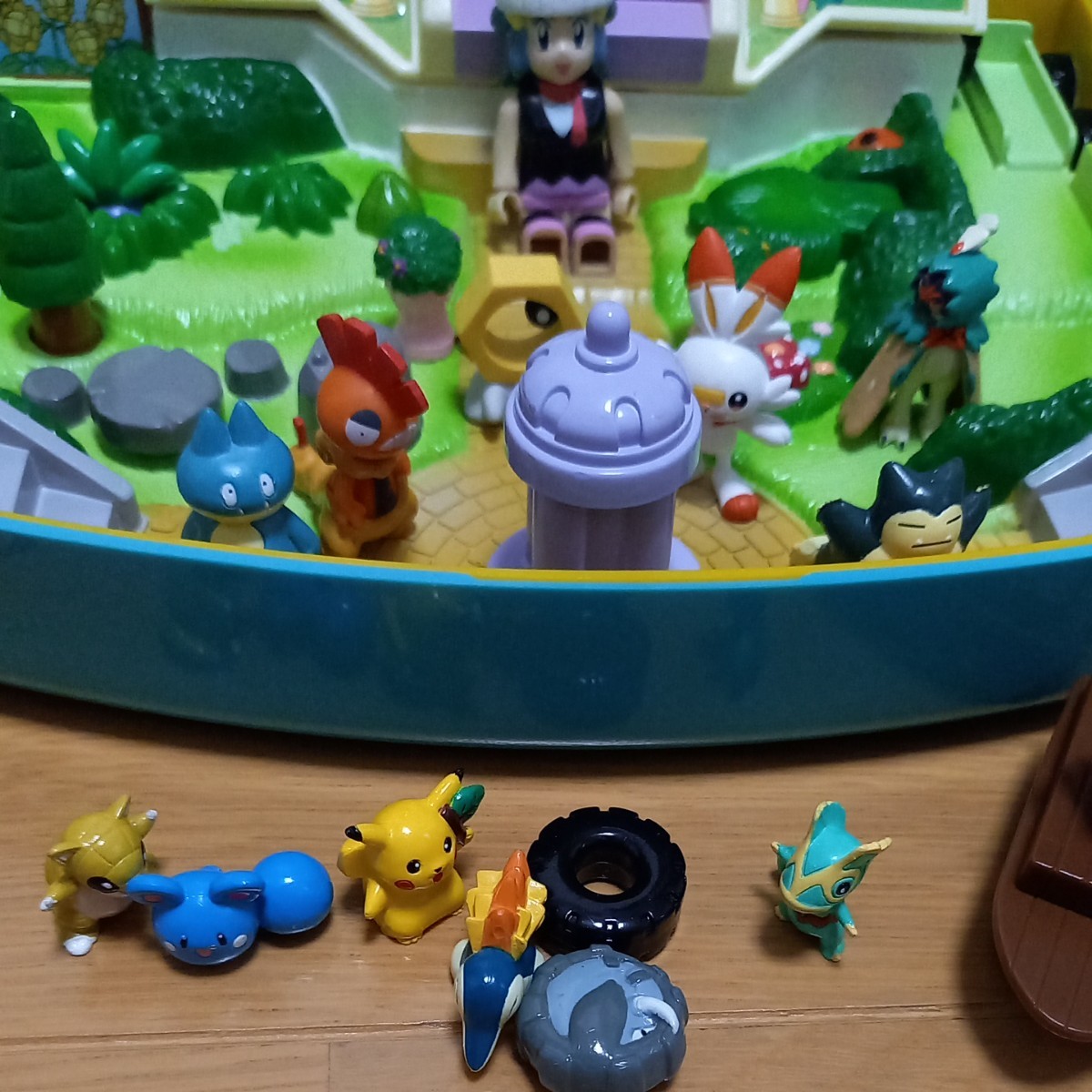 ピカチュウ ドキドキ かくれんぼ フィギュア ちびポケハウス ピカチュウ ドキドキ かくれんぼ フィギュア ちびポケハウス