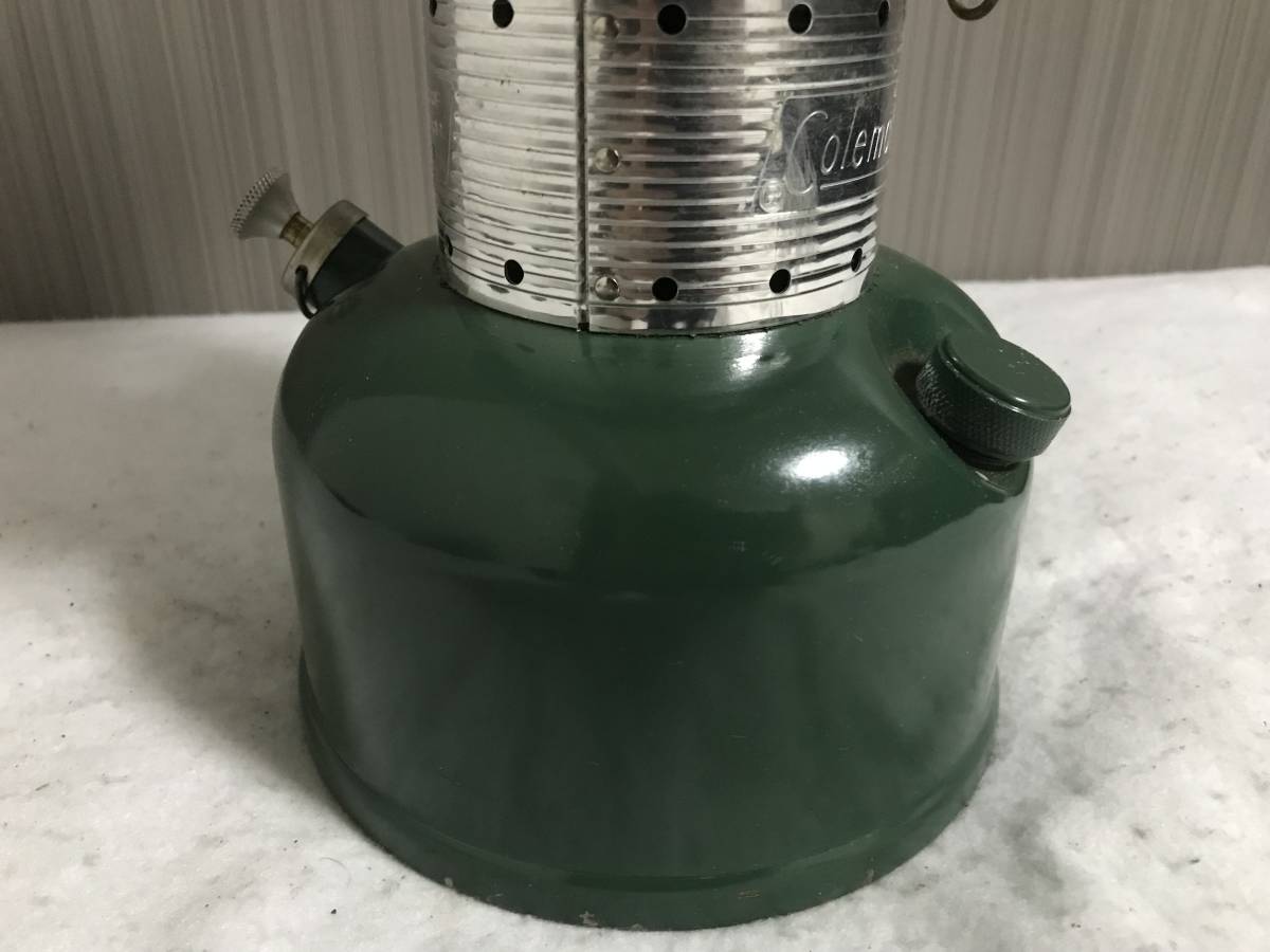 ☆動画あり☆Coleman Model 220F ダブルマントルランタン 1972年 ☆動画あり☆Coleman Model 220F ダブルマントルランタン 1972年
