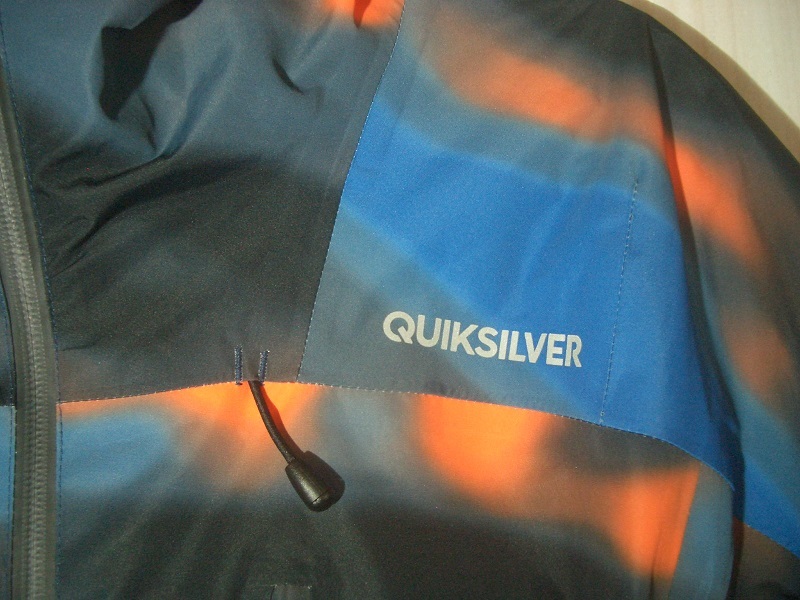 送料込 美USED QUIKSILVER クイックシルバー サイズM GORE-TEX ゴアテックス 防水 送料無料_画像3