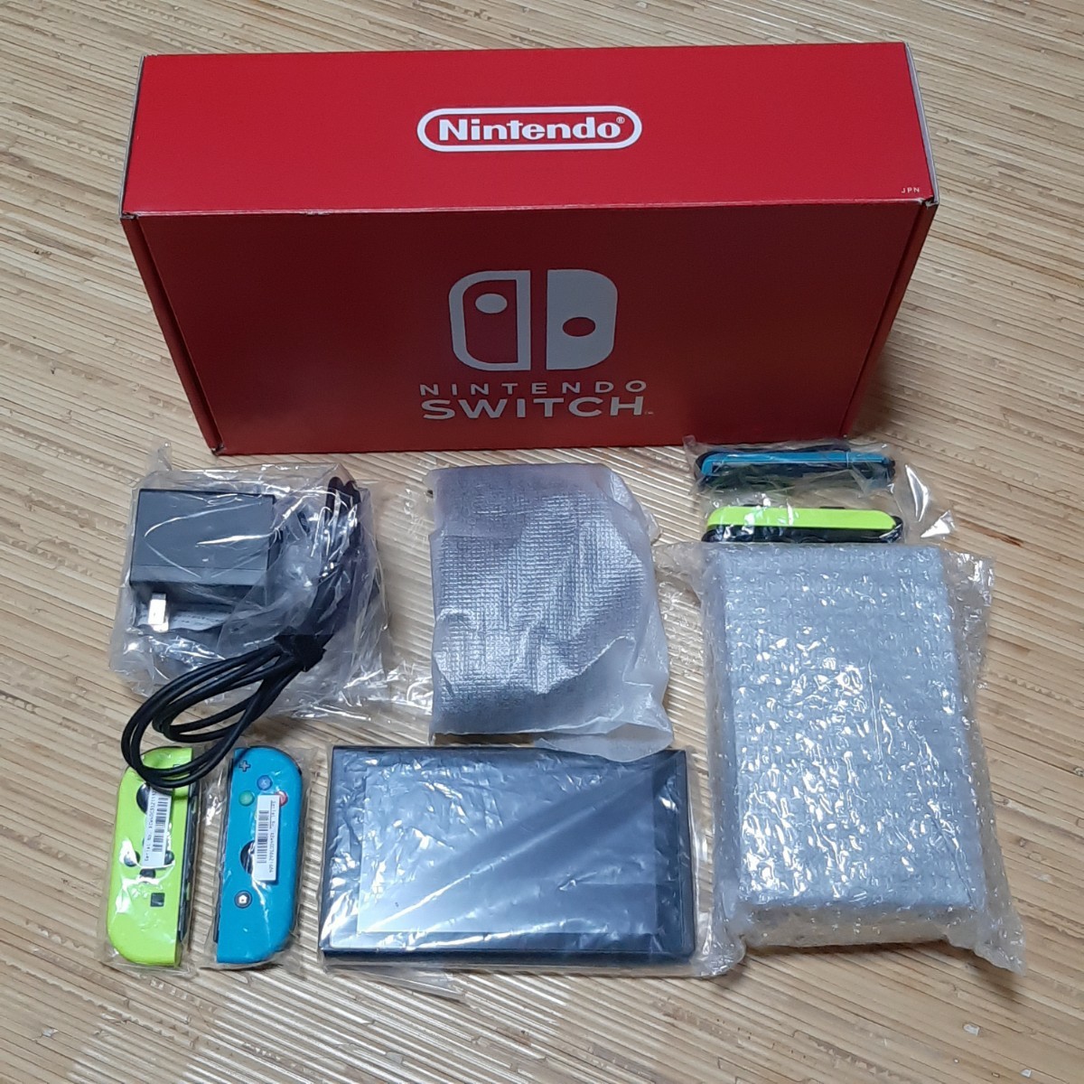 美品 Nintendo Switch 任天堂スイッチ