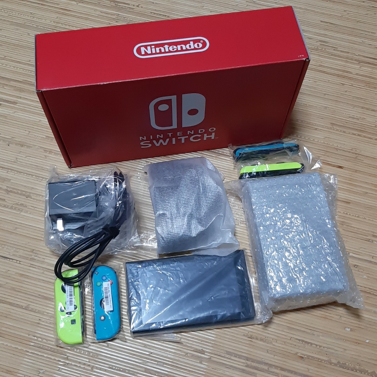 美品 Nintendo Switch 任天堂スイッチ